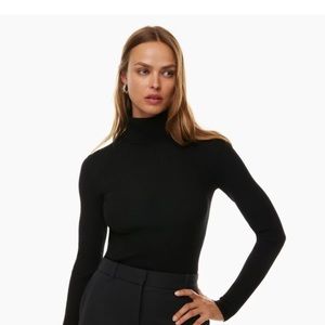 Babaton Larry turtleneck